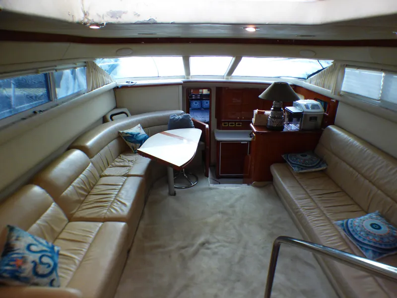 2001 Sea Ray 420 Aft Cabin