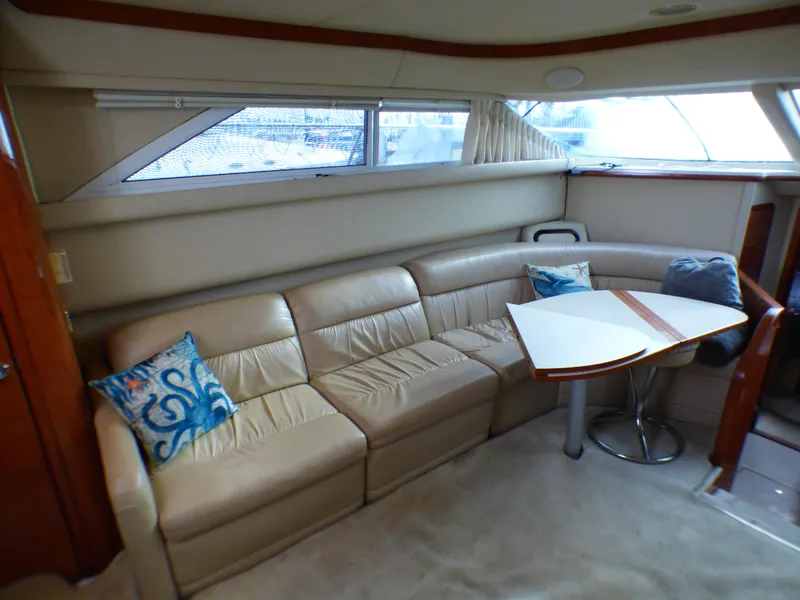 2001 Sea Ray 420 Aft Cabin