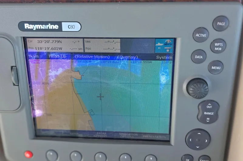 Raymarine C80 navigation display on 2005 Sea Ray 340 Sundancer boat.