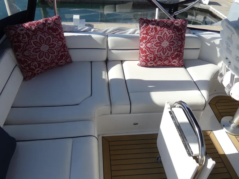 2011 Mainship 395 Trawler