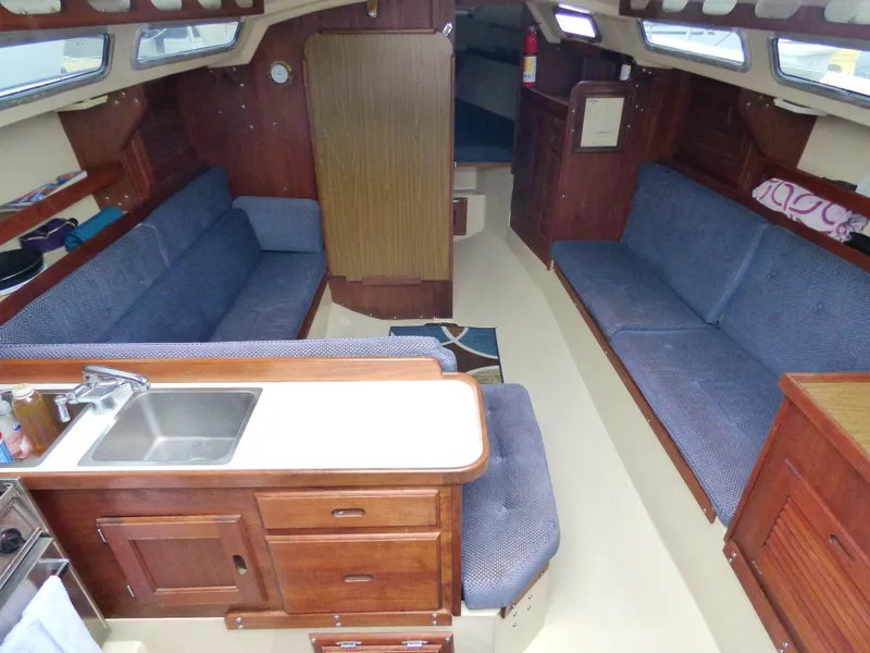 1985 Catalina 30
