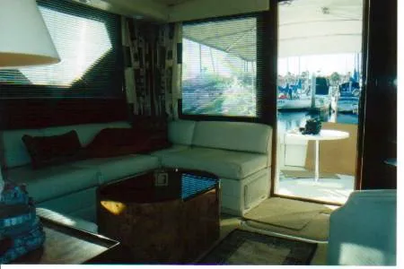 Salon looking aft