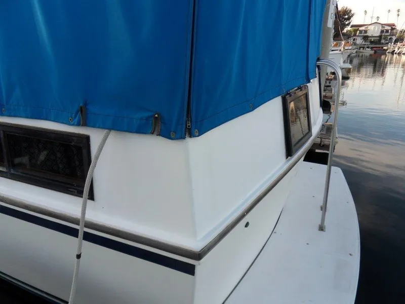 1986 Young Sun Aft Cabin