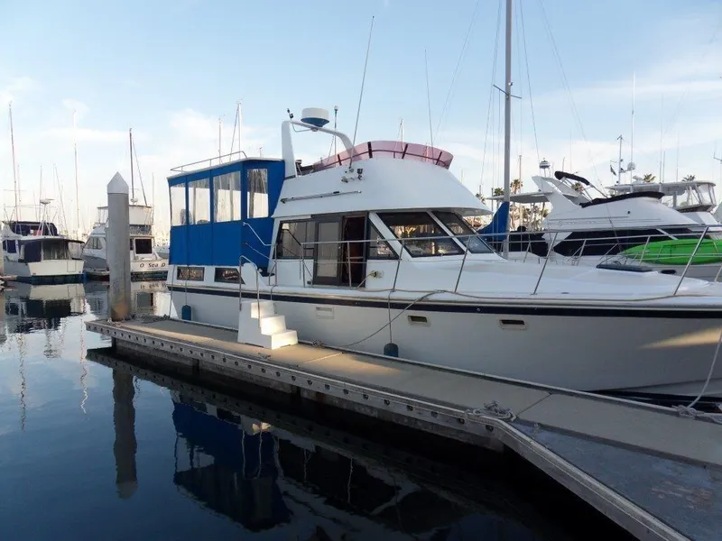 1986 Young Sun Aft Cabin