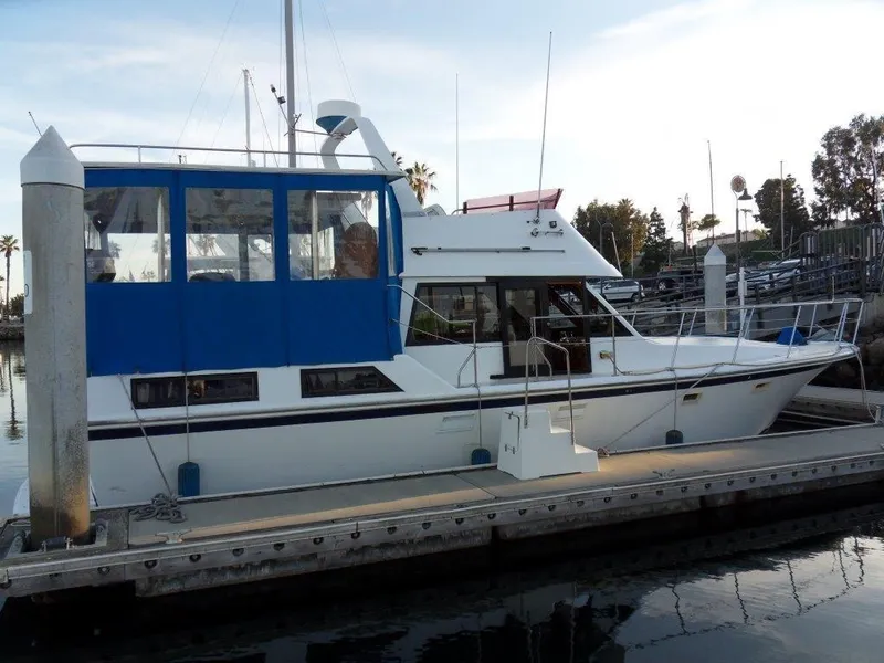 1986 Young Sun Aft Cabin