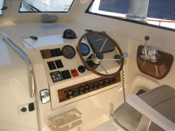 2004 Mainship Pilot