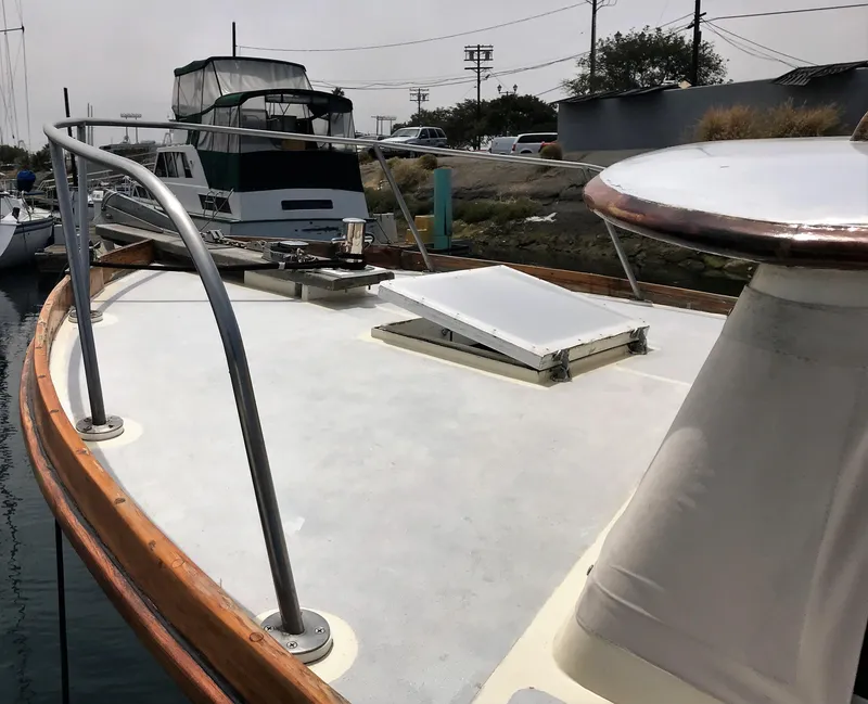 1971 Roughwater 35 Pilot House