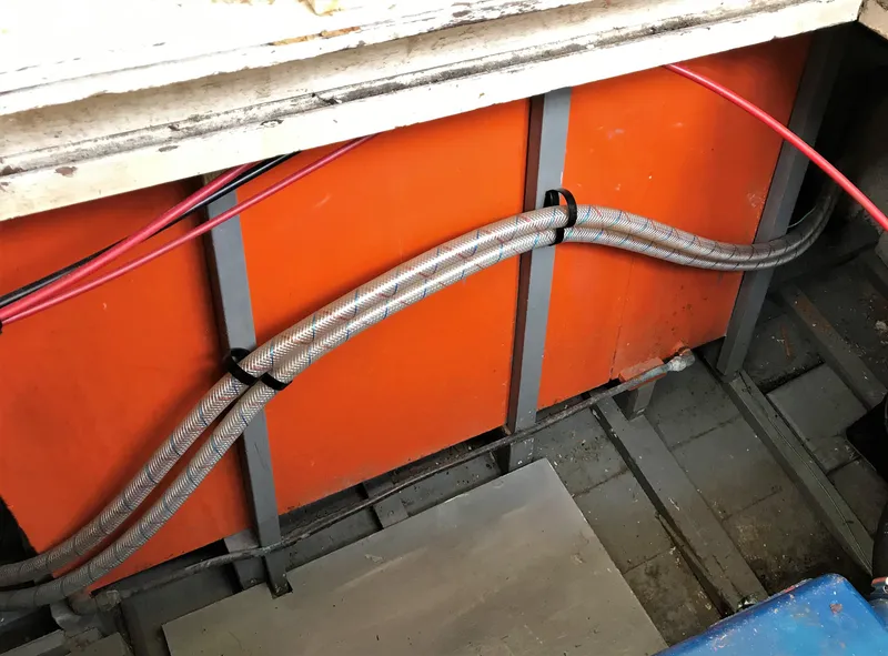 1971 Roughwater 35 Pilot House