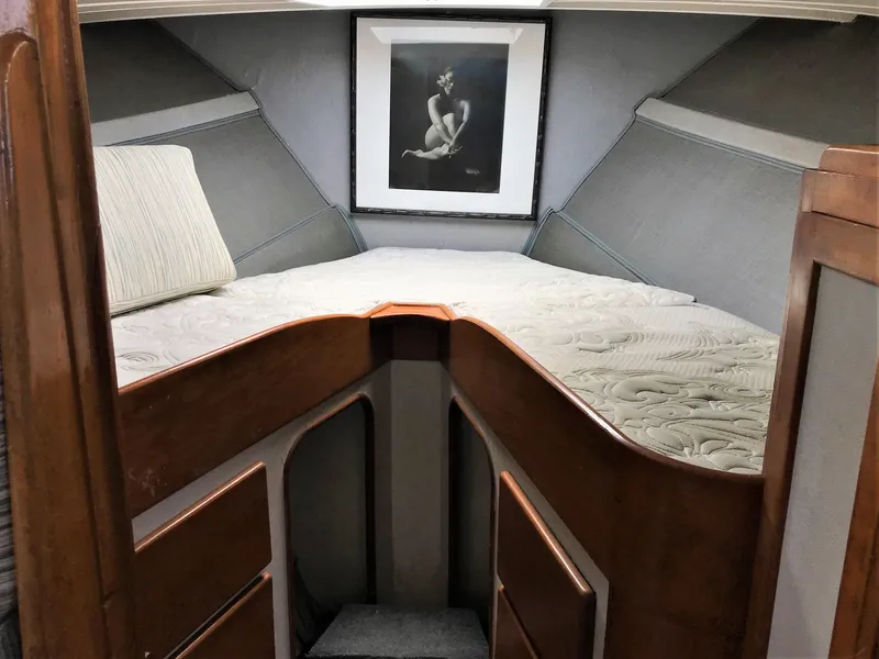 1971 Roughwater 35 Pilot House