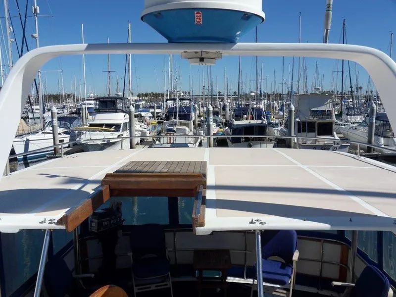 1986 Young Sun Aft Cabin