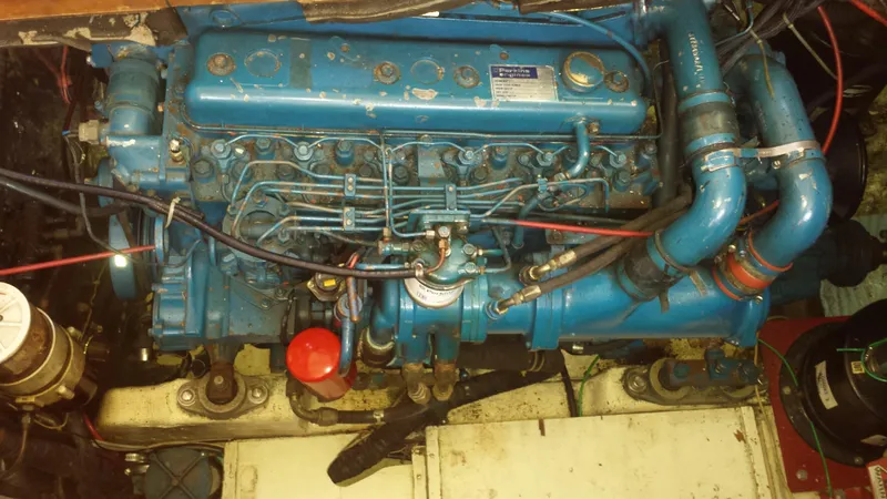 1986 Young Sun Aft Cabin