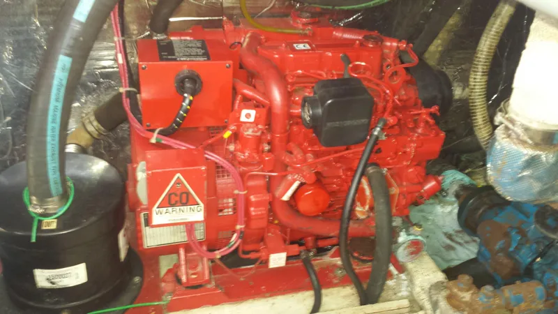 1986 Young Sun Aft Cabin