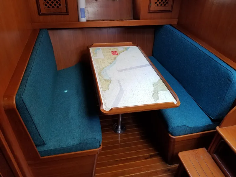 1986 Young Sun Aft Cabin