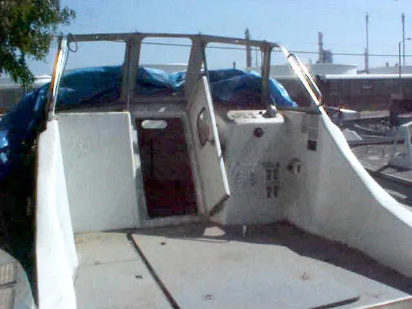 1985 Navy Sportfisher conversion