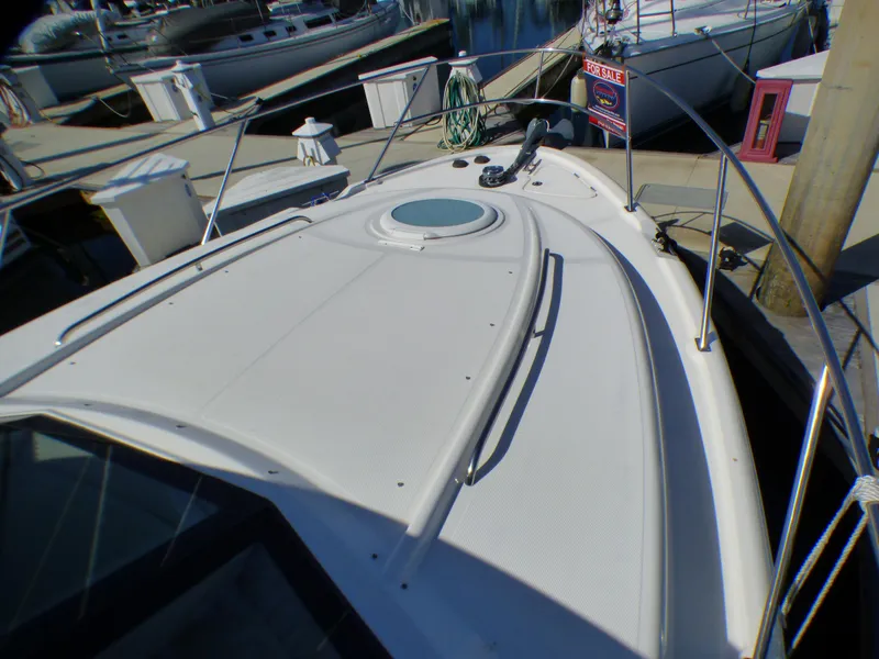 2003 Meridian 341 Sedan