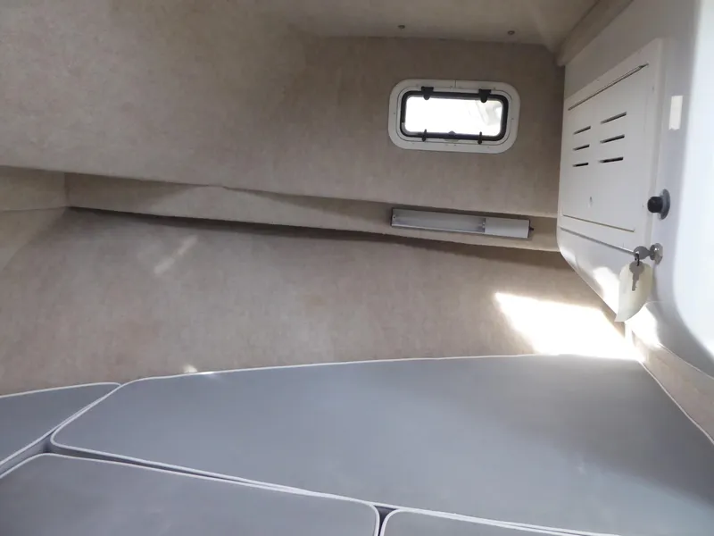 Forward berth 2