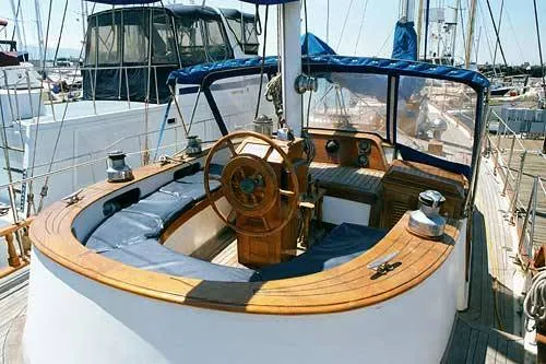 1986 Hudson Force 50