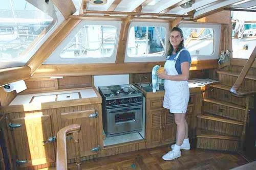 galley / pilothouse