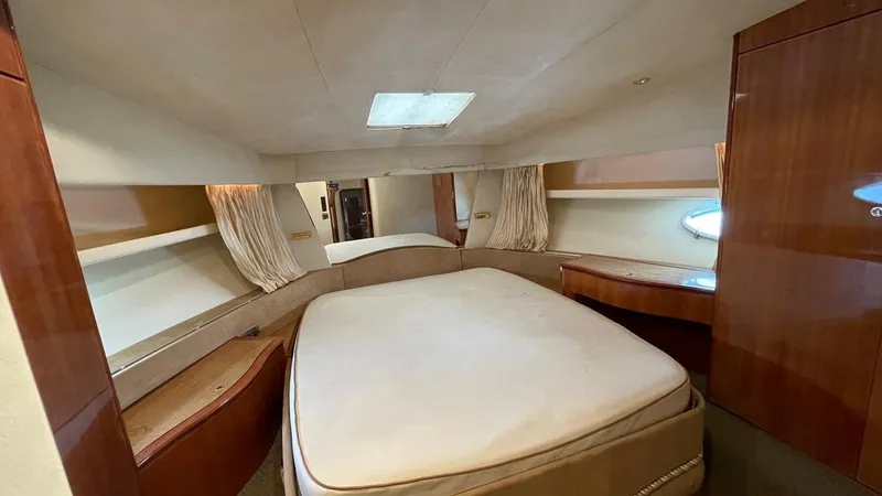 1996 Azimut 54 Flybridge Yacht