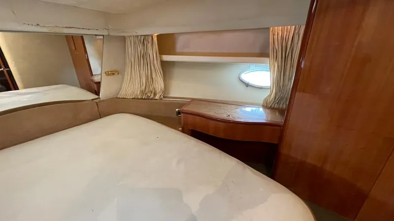 1996 Azimut 54 Flybridge Yacht