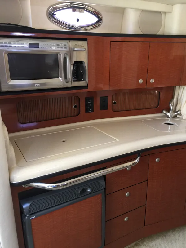 2005 Sea Ray Sundancer 320