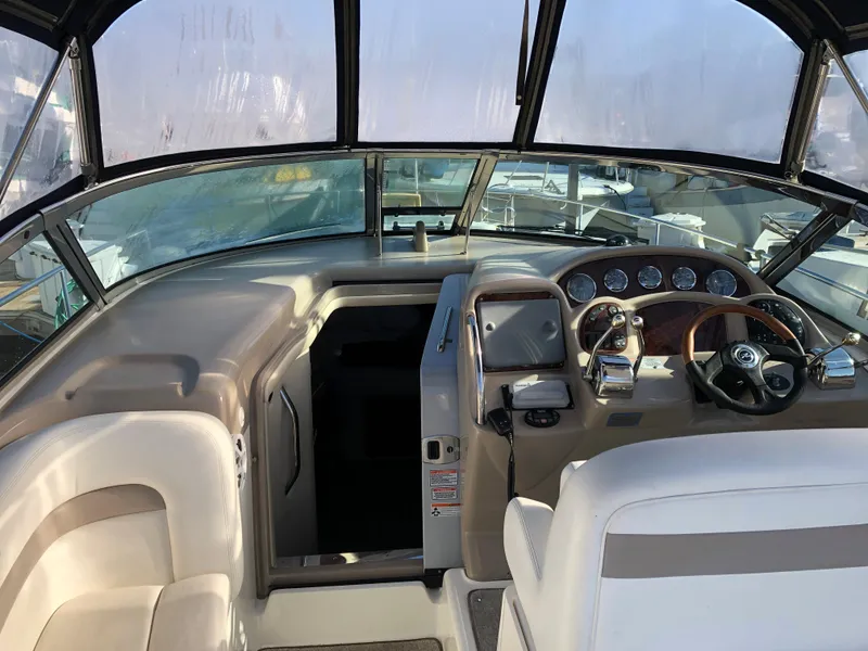 2005 Sea Ray Sundancer 320