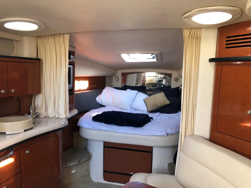 2005 Sea Ray Sundancer 320