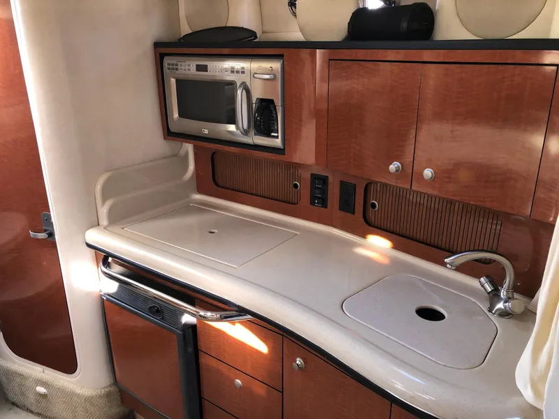 2005 Sea Ray Sundancer 320
