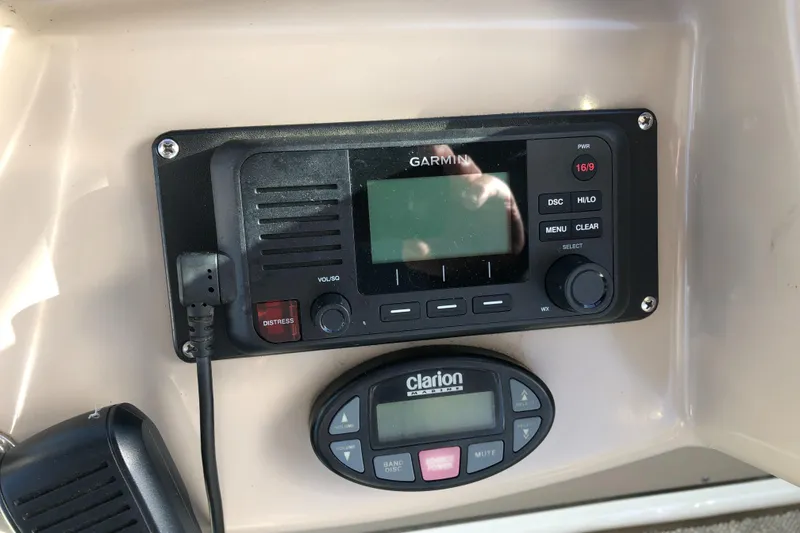 2005 Sea Ray Sundancer 320