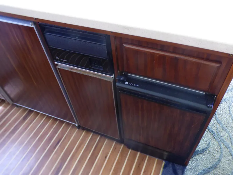 1987 Hatteras Convertible