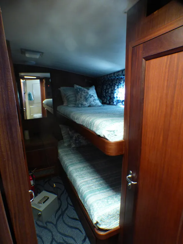 1987 Hatteras Convertible