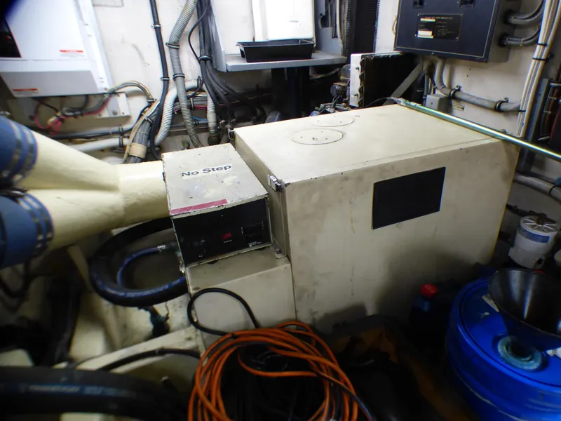 1987 Hatteras Convertible