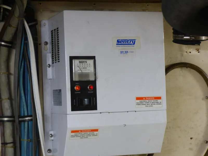 Sentry battery charger