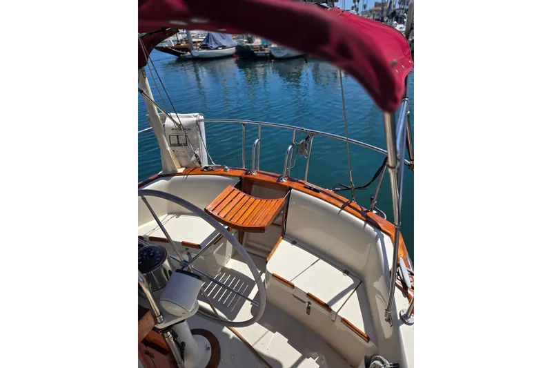 Captain's Seat