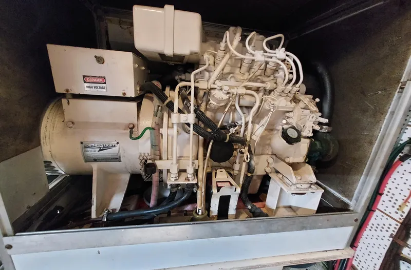 1988 DeFever 44 Motor Yacht