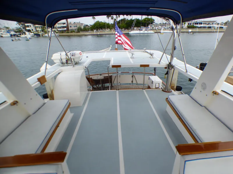1988 DeFever 44 Motor Yacht