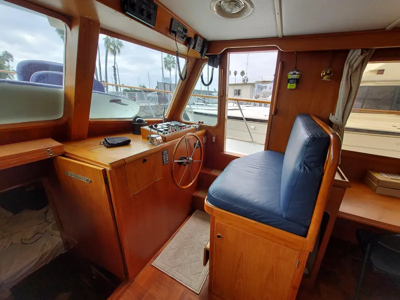 1988 DeFever 44 Motor Yacht