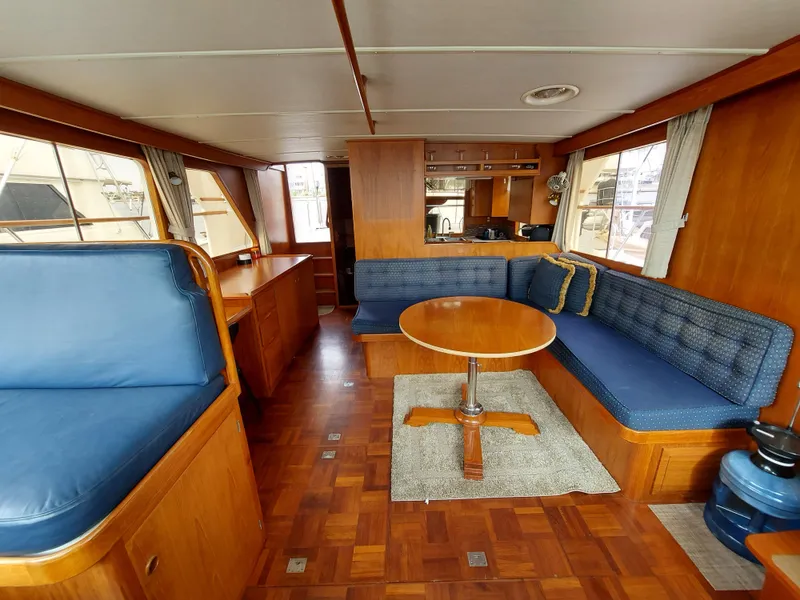 1988 DeFever 44 Motor Yacht