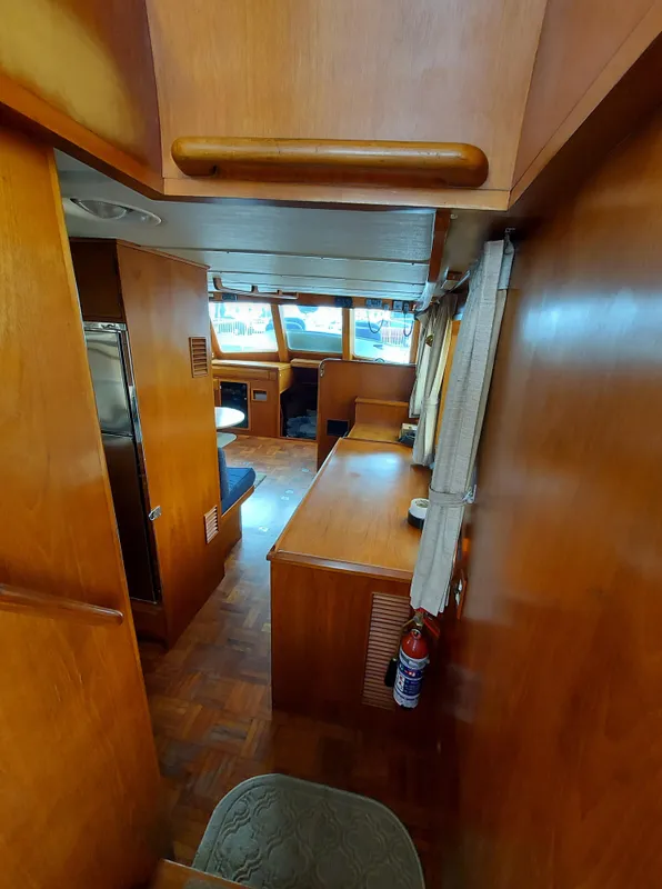 1988 DeFever 44 Motor Yacht