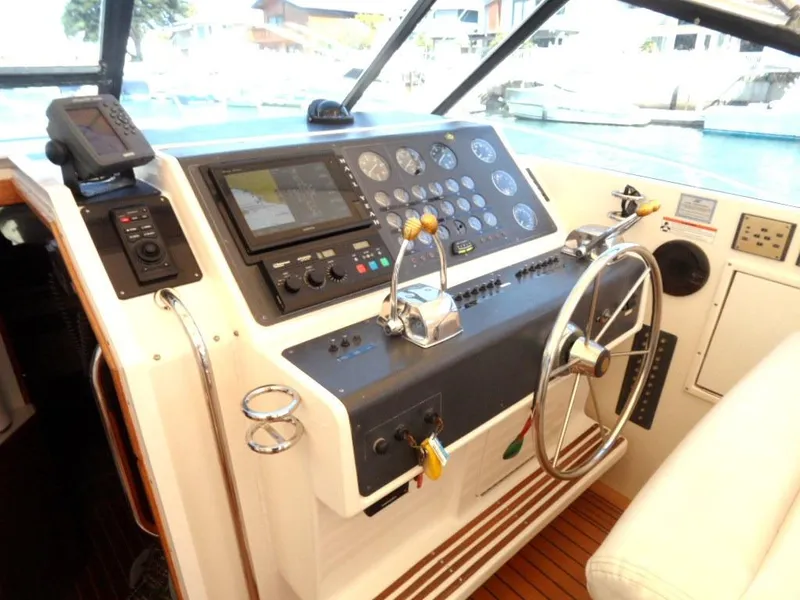 1991 Tiara Yachts 3600 Open