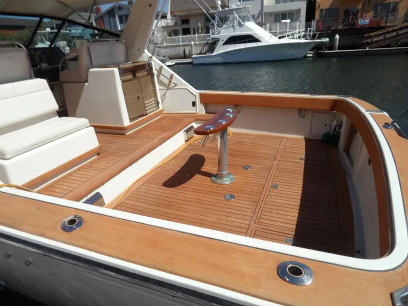 1991 Tiara Yachts 3600 Open