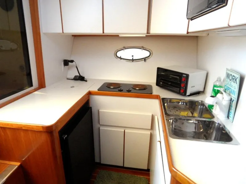 1991 Tiara Yachts 3600 Open