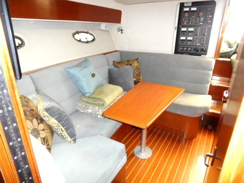 1991 Tiara Yachts 3600 Open