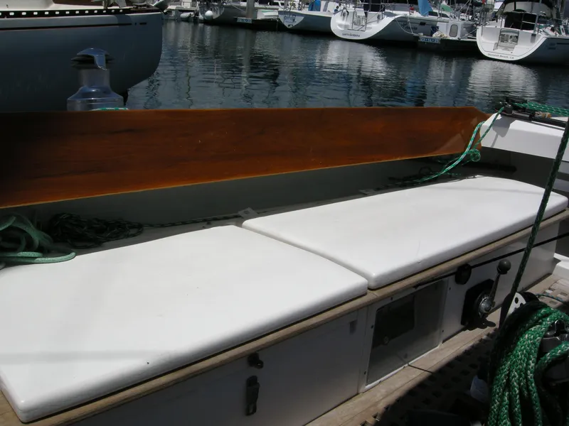 Cockpit seating