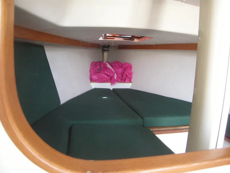 V-berth 2