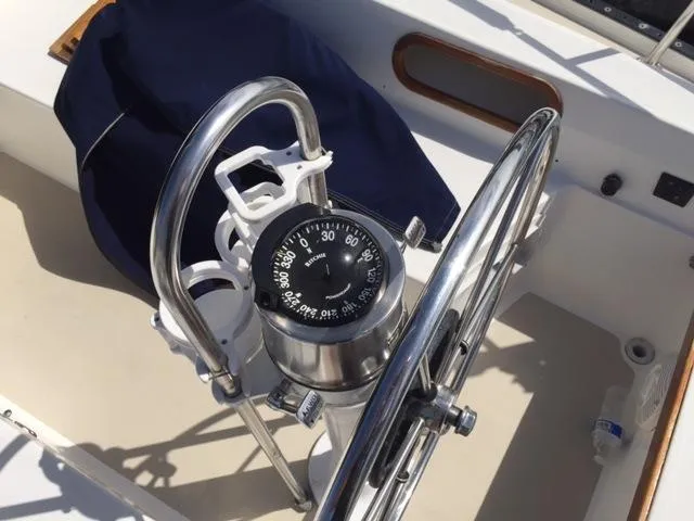 Helm w/ Compass