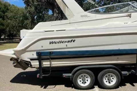 2001 Wellcraft 2600 Martinique
