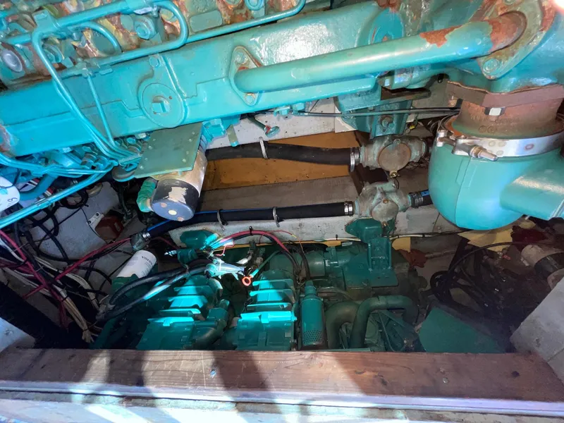 1990 Sport-Craft 36 Sportfish