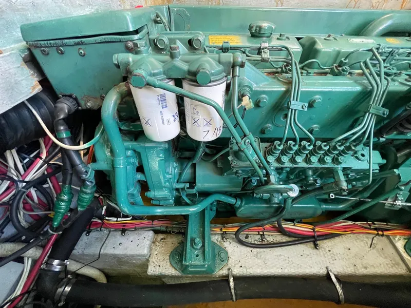 1990 Sport-Craft 36 Sportfish