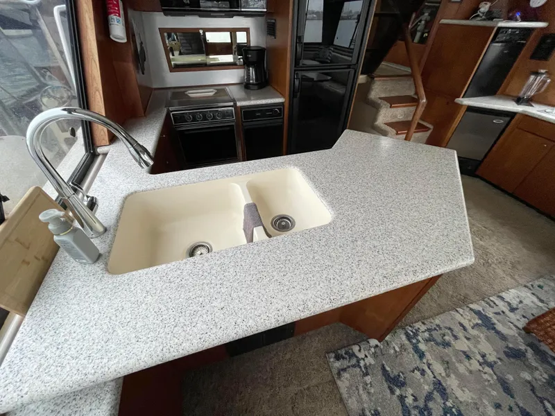 1995 Bayliner 4788 Pilot House Motoryacht